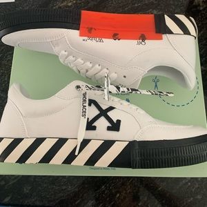 Off-White vulcanized sneakers
